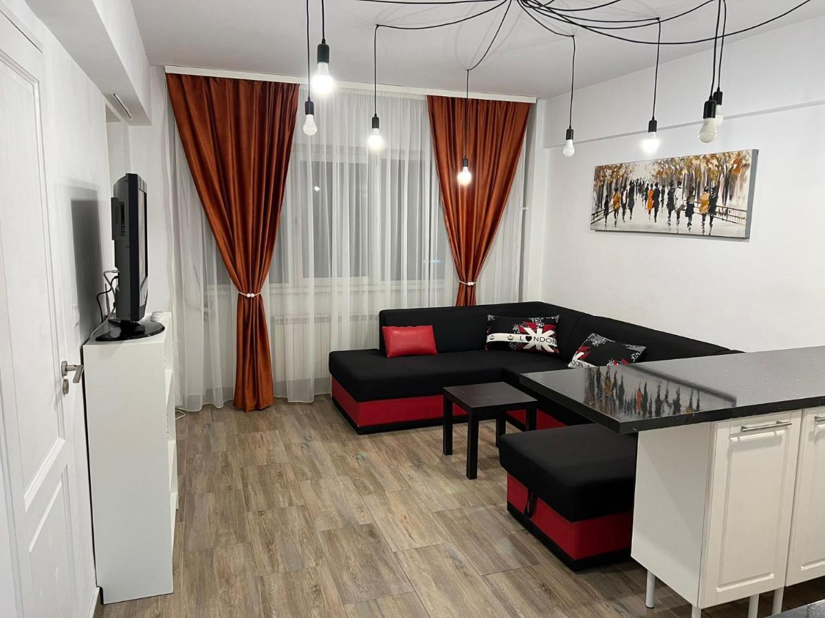 First Studio Бухарест Экстерьер фото